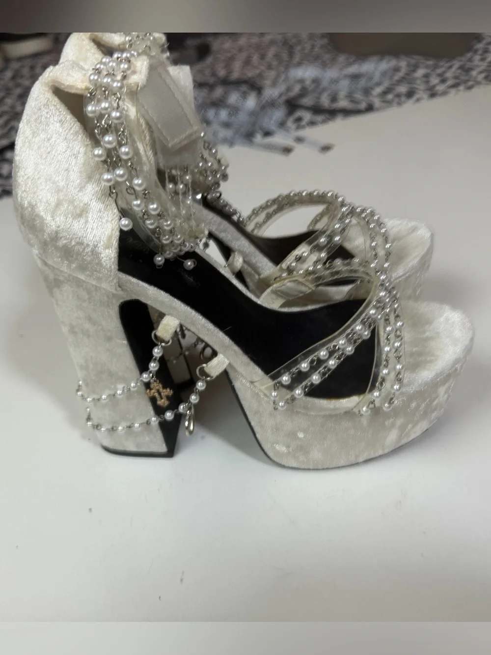 Sugar Thrillz Holy Revelation WhiteVelvet PearlGoth Angel Platform Heels 7*FLAWS